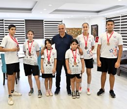 Muratpaşa’nın ‘Kızıl Fırtınası’ yeni şampiyonlar yetiştiriyor
