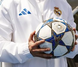UEFA Şampiyonlar Ligi’nde perde açılıyor