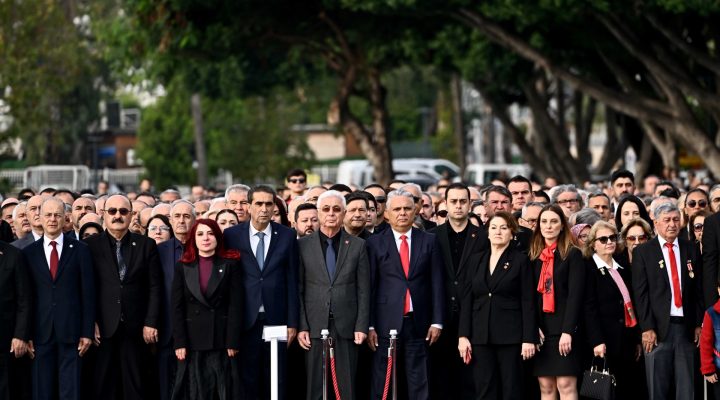 Muratpaşa’da 10 Kasım anması