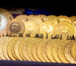 Altın fiyatları zirvede: Gram 7 bin 80 lira