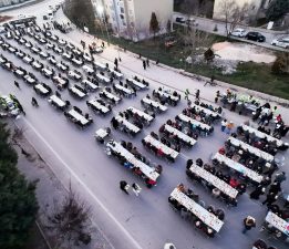 YAŞAMKENT MAHALLE SAKİNLERİ TEPEBAŞI’NIN KARDEŞLİK SOFRASINDA BULUŞTU
