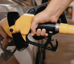 Akaryakıta çifte zam bu gece yansıyor: Motorine 7,80 TL artış