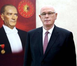 BAŞKAN KURT UN BAYRAM MESAJI