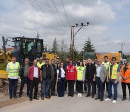 100.YIL BULVARI MODERN YÜZÜNE KAVUŞUYOR “DAHA GÜVENLİ VE KONFORLU ULAŞIM İÇİN ÇALIŞIYORUZ”