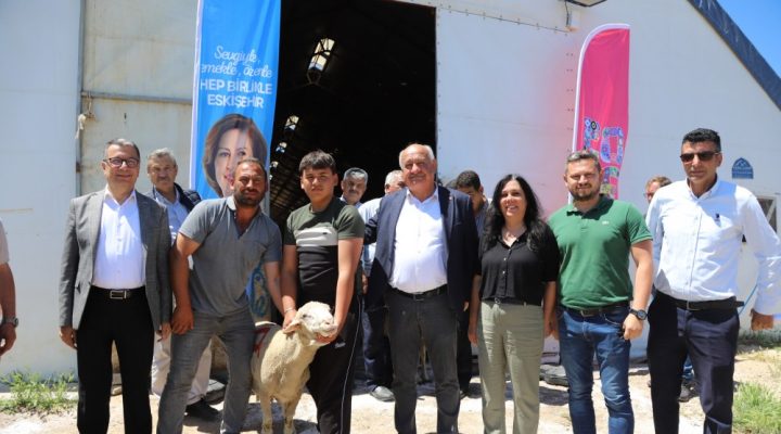 ÜRETİCİYE CAN SUYU OLACAK DAMIZLIK KOÇLAR TESLİM EDİLDİ